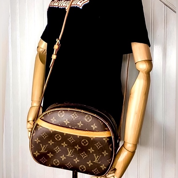 Louis Vuitton Handbags - LOUIS VUITTON Monogram BLOIS Crossbody Shoulder Bag AUTHENTIC LV DUST BAG